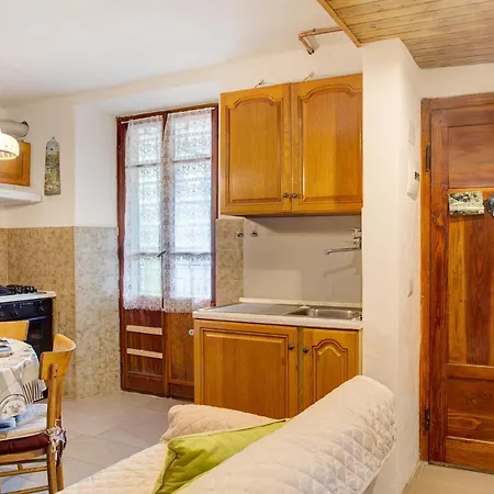 Apartamento 2 *